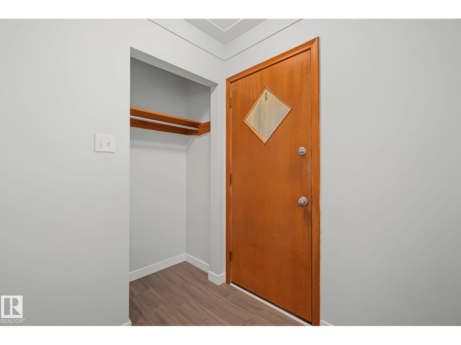 9545 65 AV NW
