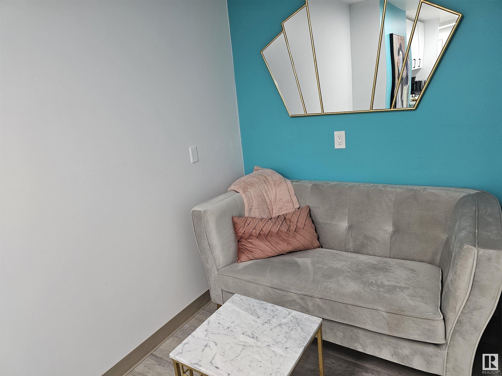 9535 135 AV NW NW