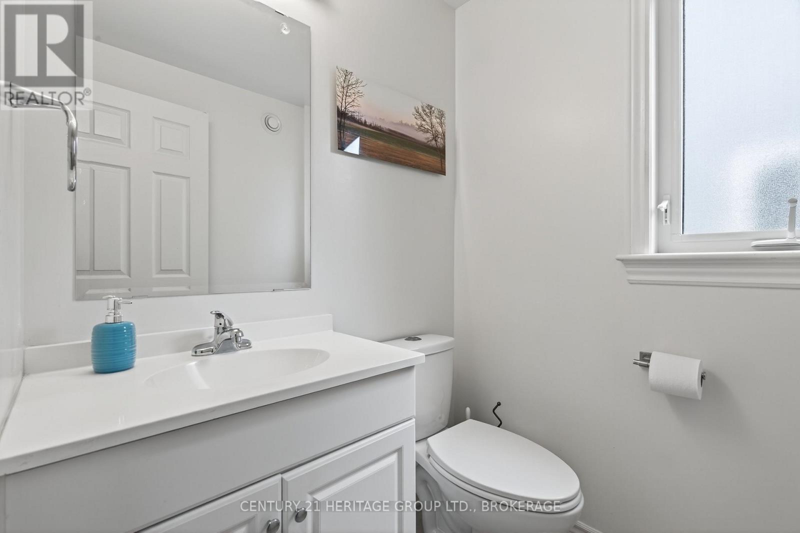 1208 IRIS DRIVE