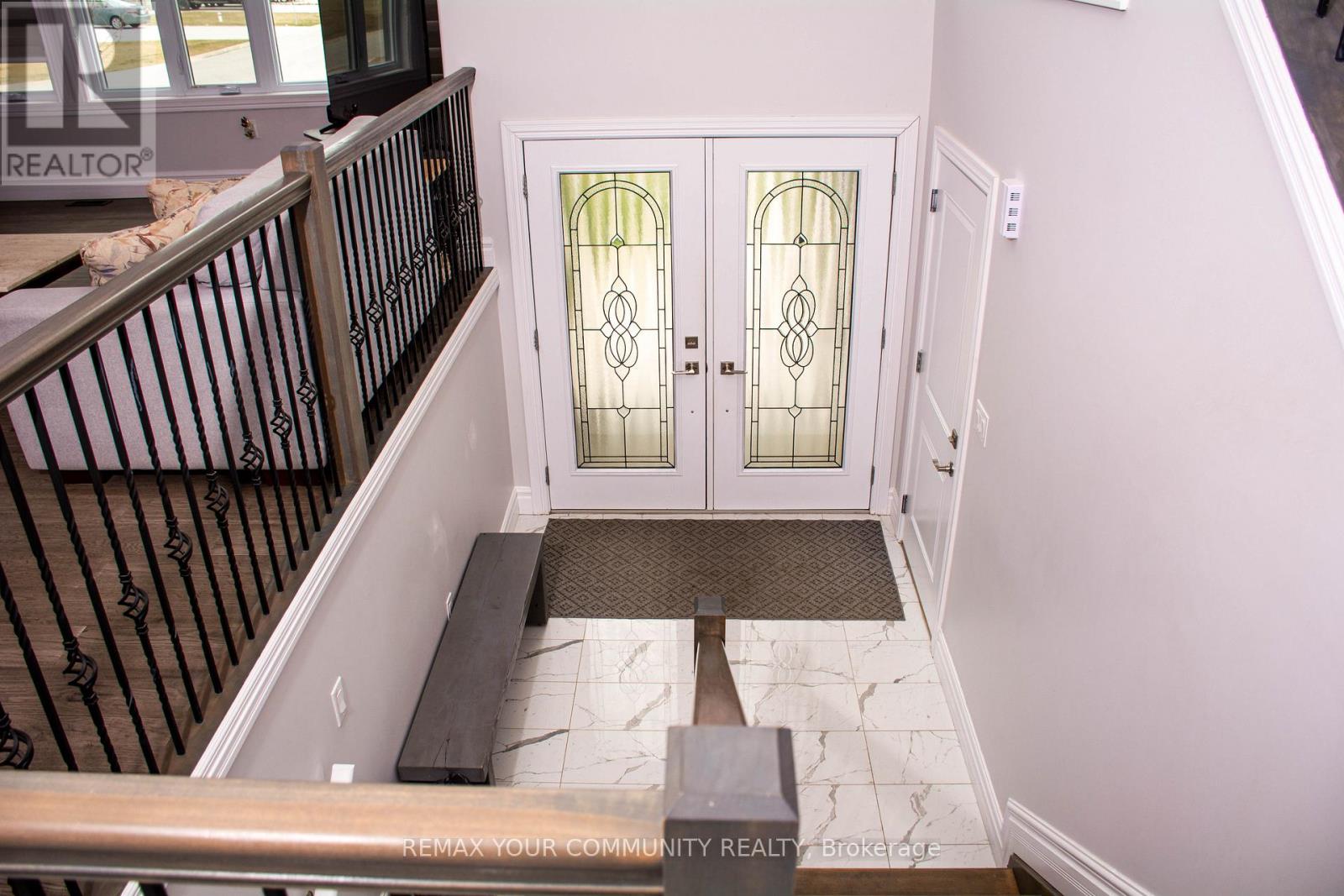 72 NOBLE COURT