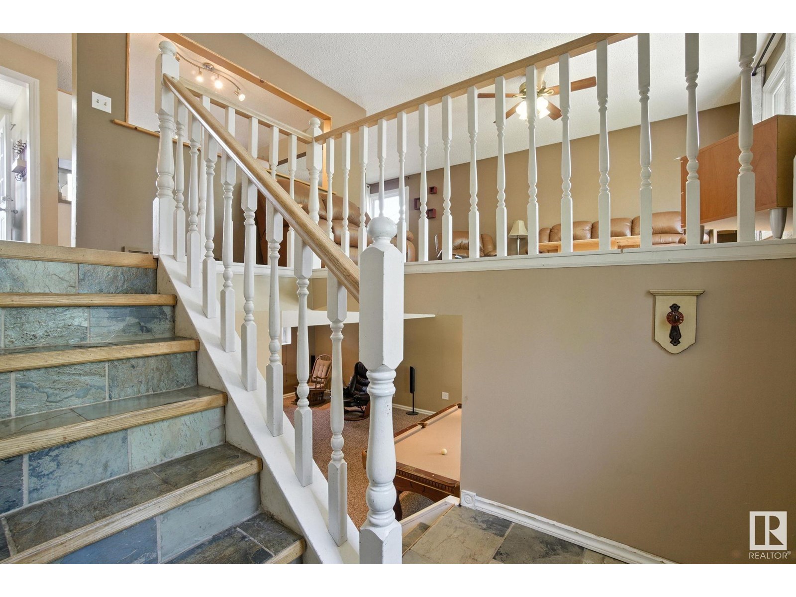 19 ADDISON CR