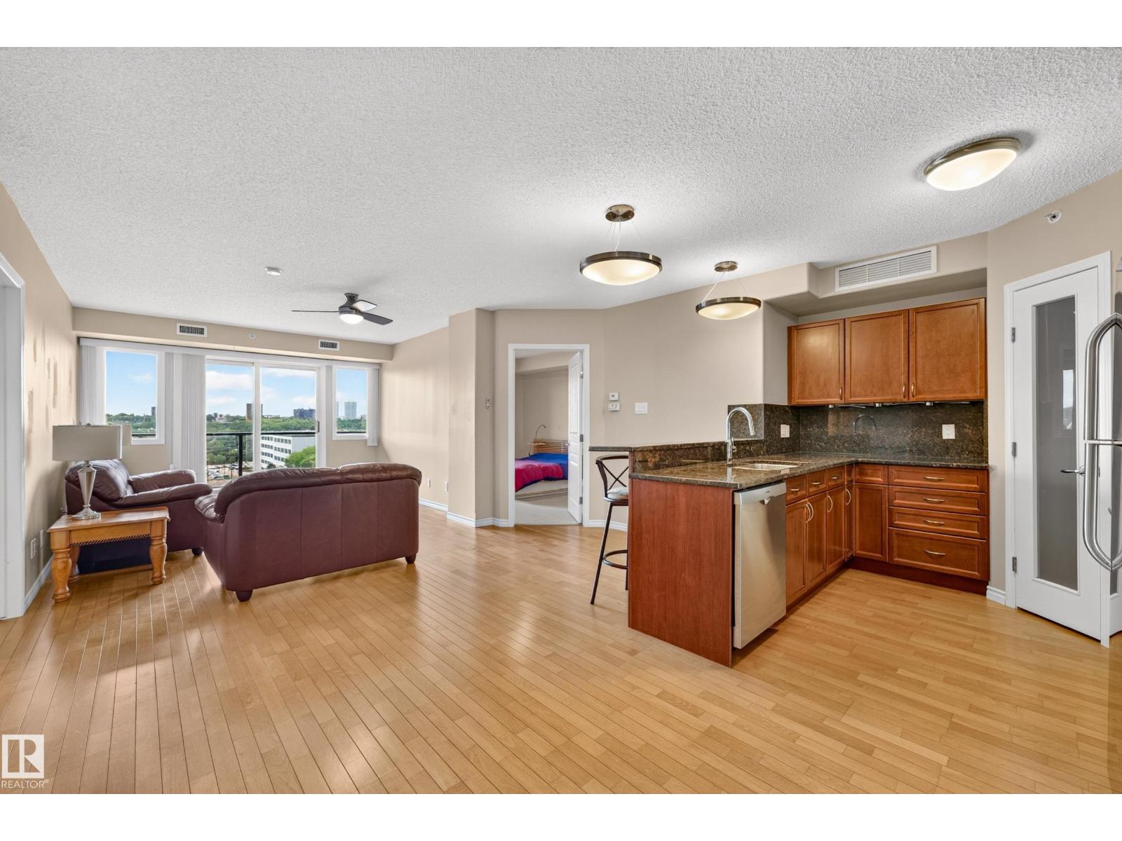 #703 9707 106 ST NW