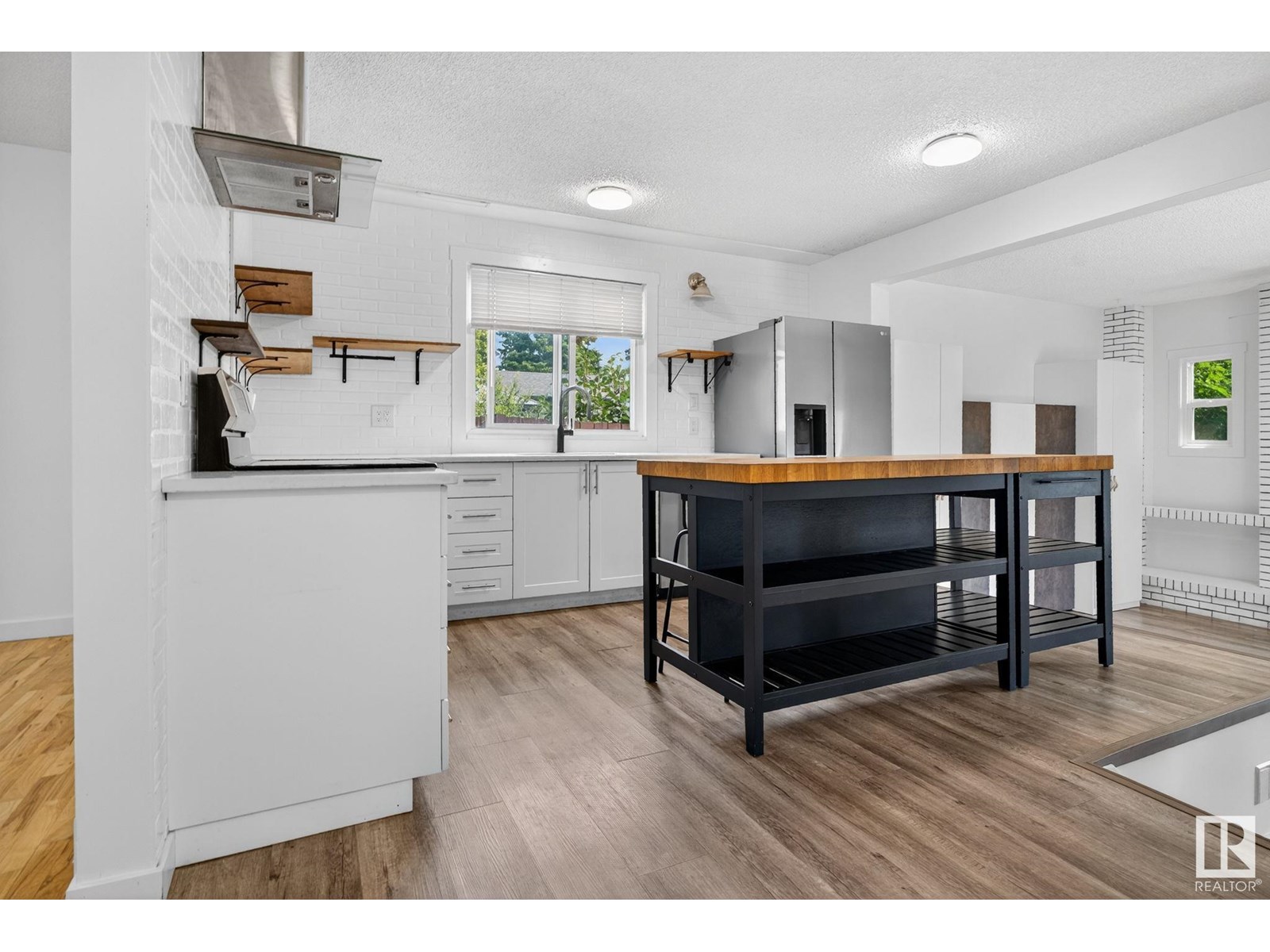 133 GARNET RD