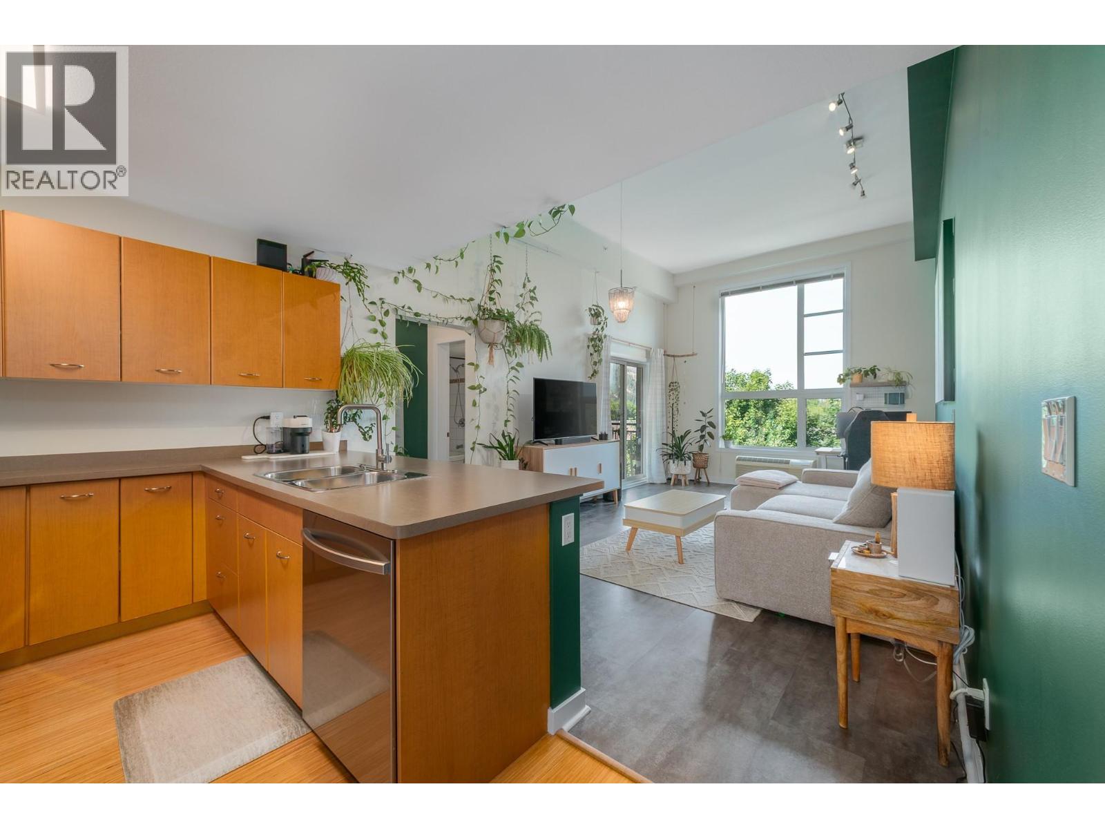 533 Yates Road Unit# 417