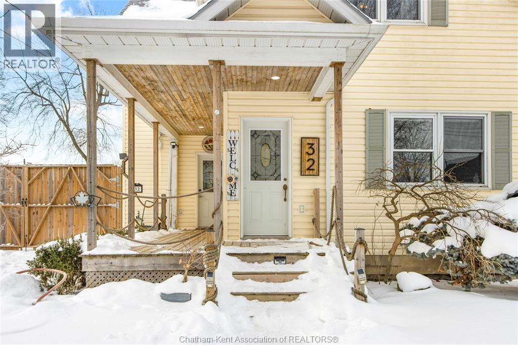 32 HALL STREET North