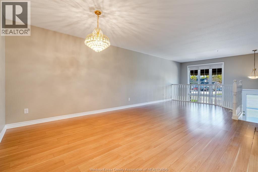 54A Queen STREET South