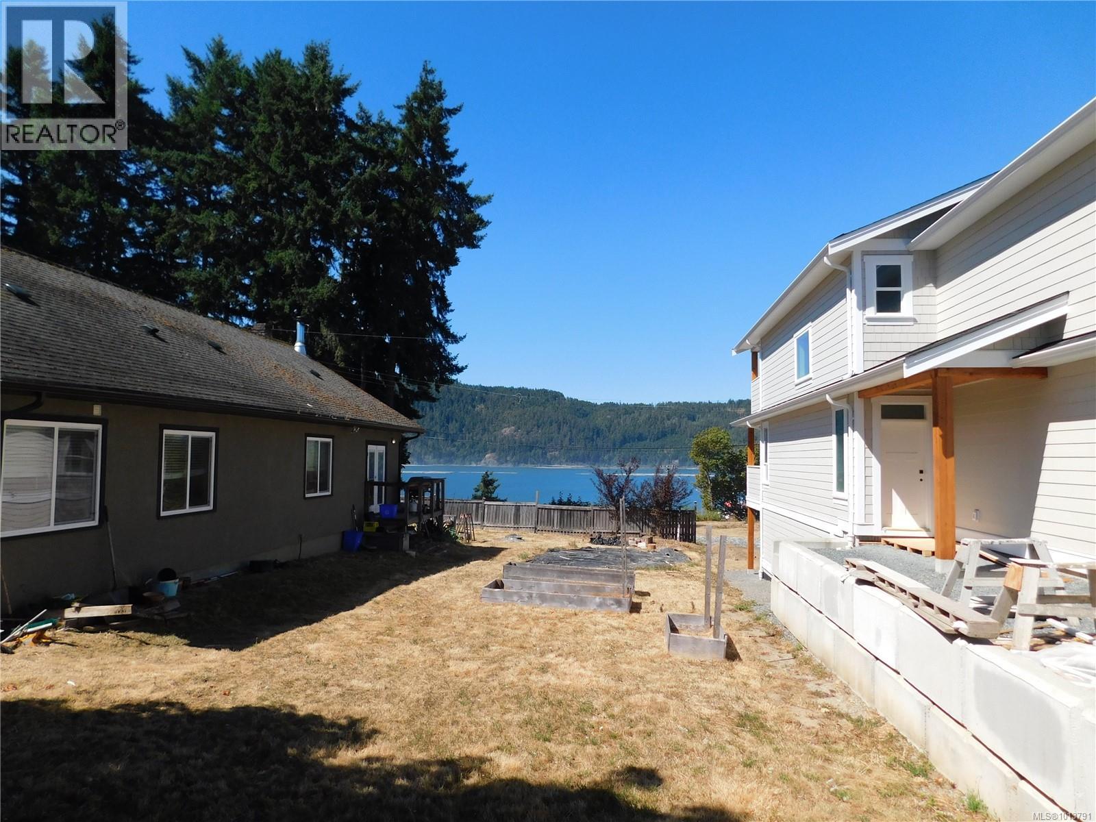 2968-2972 Kingsway Ave