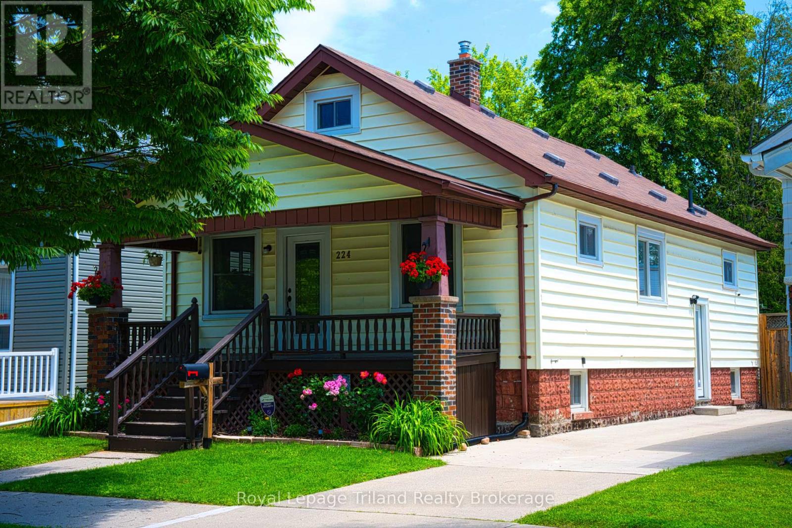 224 HARKNESS STREET