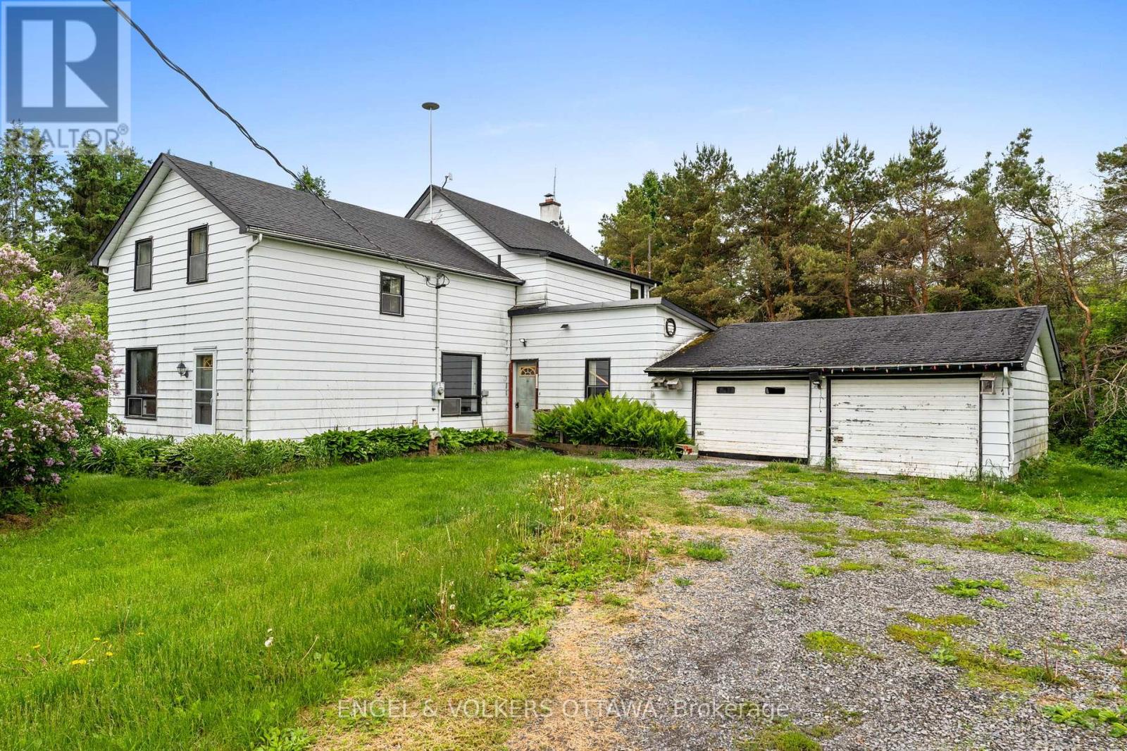 1344 RODNEY LANE