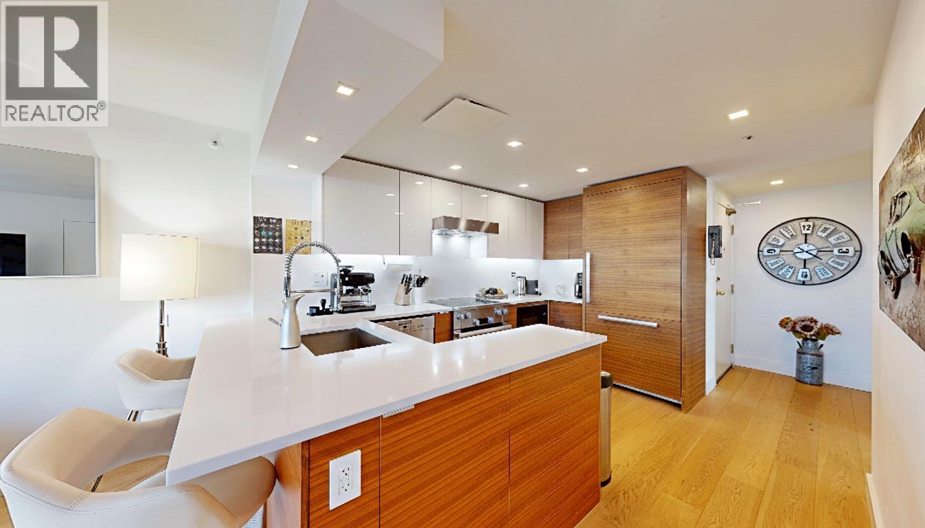 1901 930 CAMBIE STREET