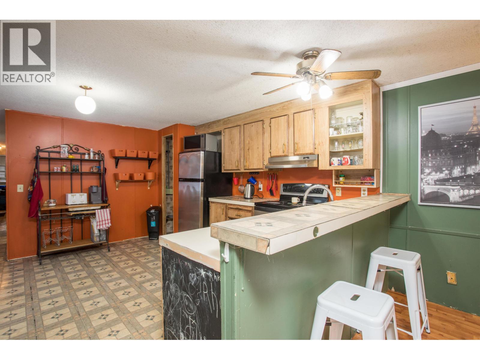 95 145 KING EDWARD STREET