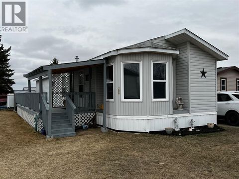 206 Homestead Close SE High River AB T1V1J8