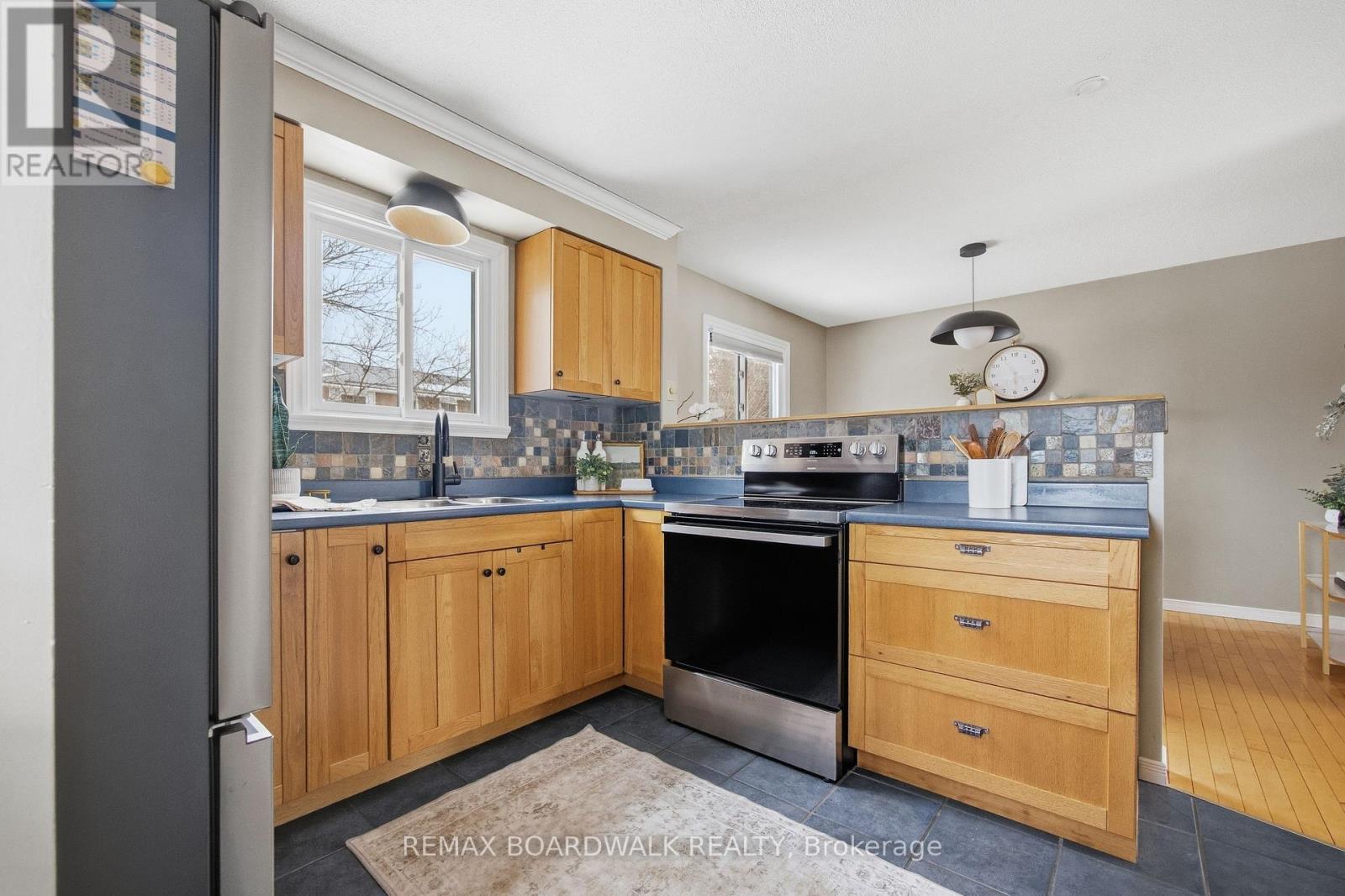 32 PROVOST STREET