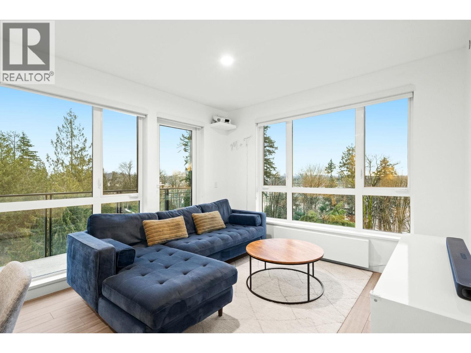 304 707 E 3RD STREET