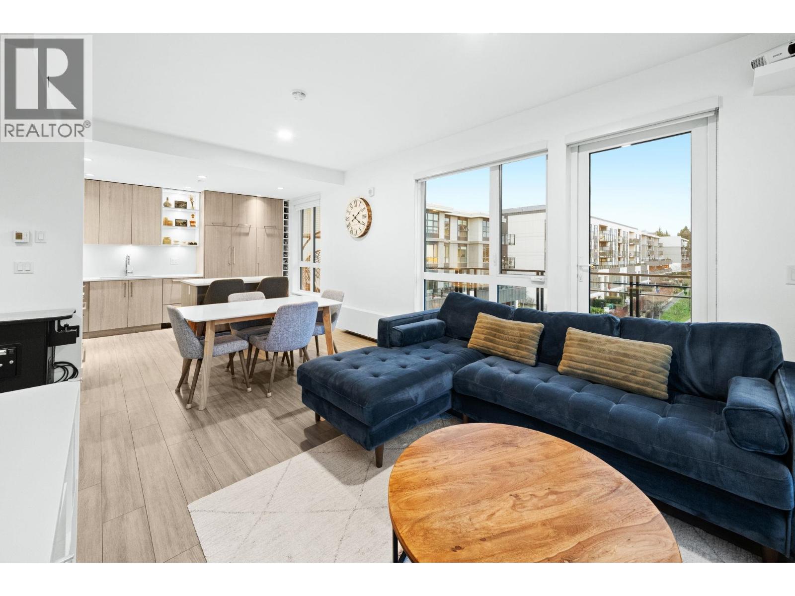 304 707 E 3RD STREET