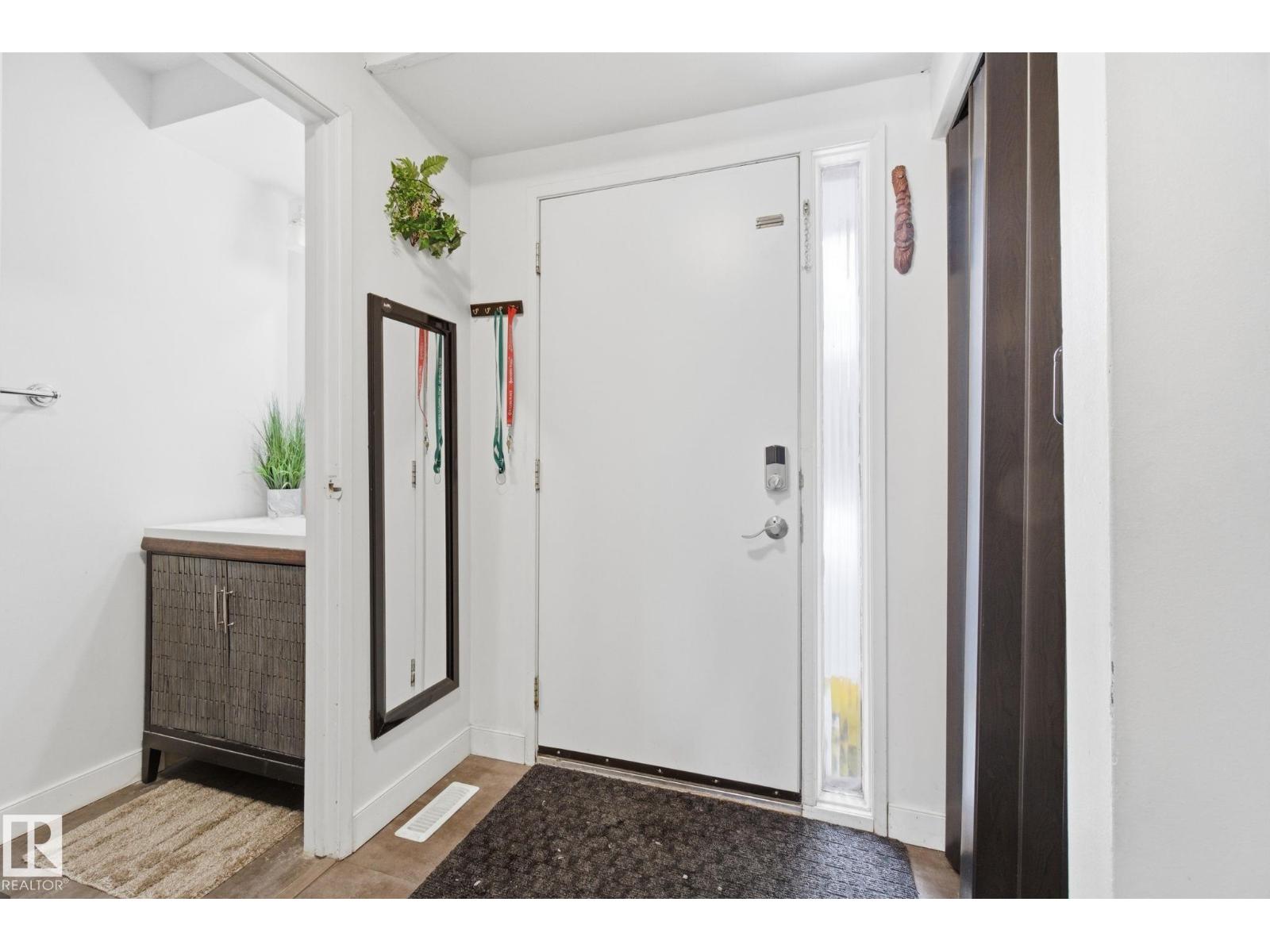 614 SADDLEBACK RD NW