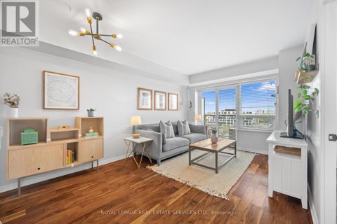 812 - 61 HEINTZMAN STREET Toronto (Junction Area) ON M6P5A2