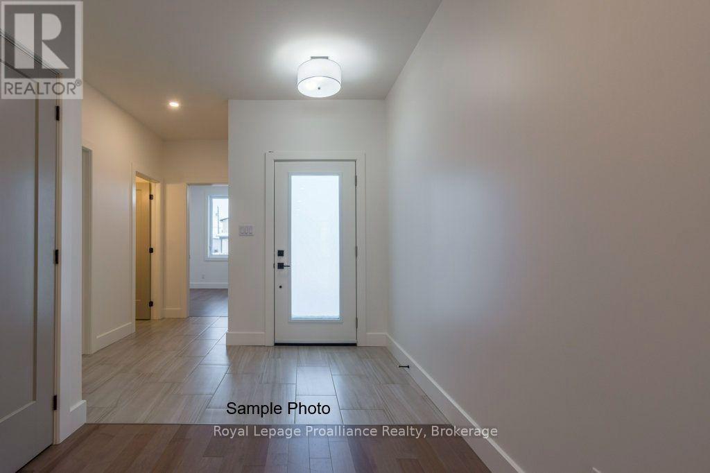 36 FRASER DRIVE