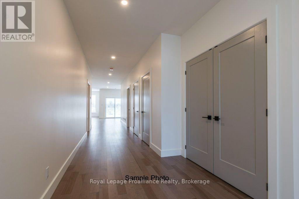 36 FRASER DRIVE