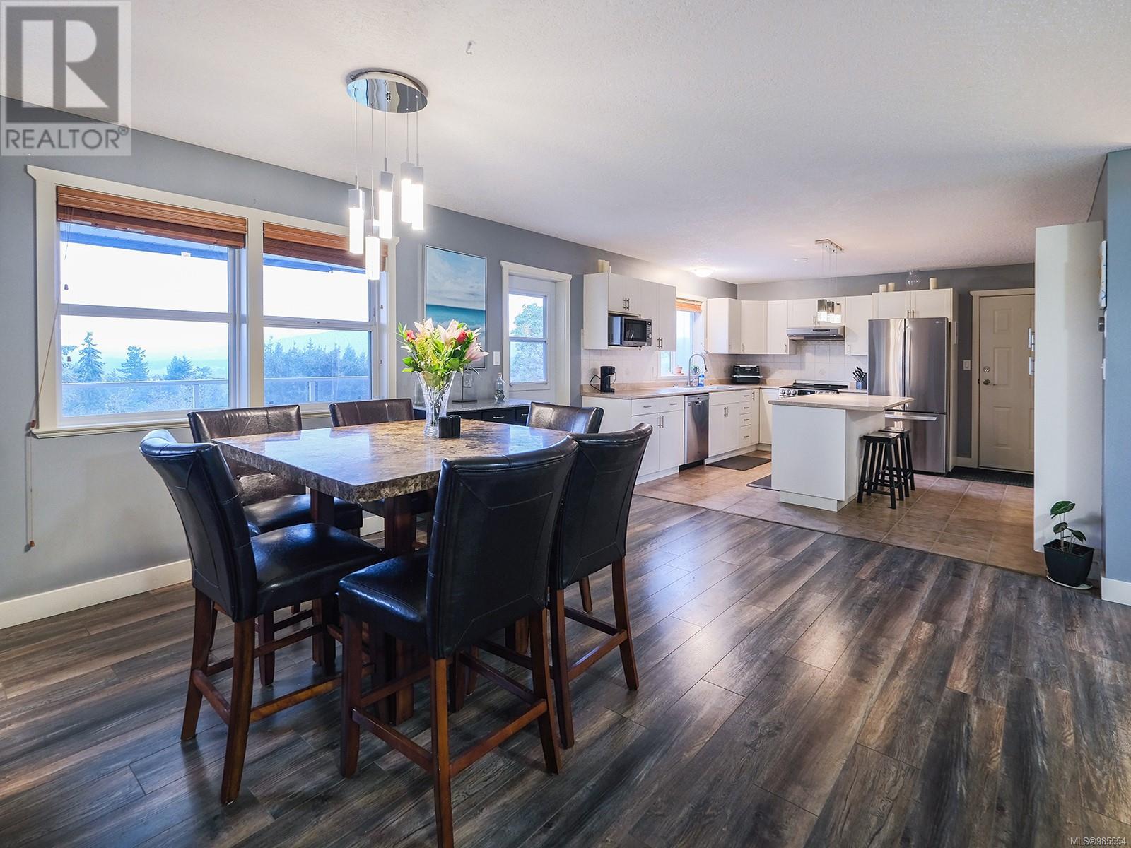 1142 Kathleen Dr