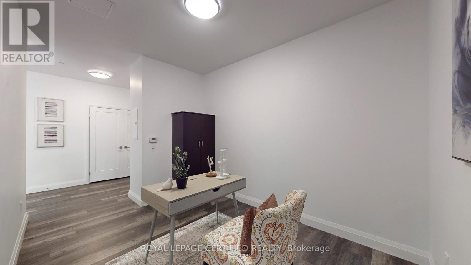 411 - 332 GOSLING GARDENS