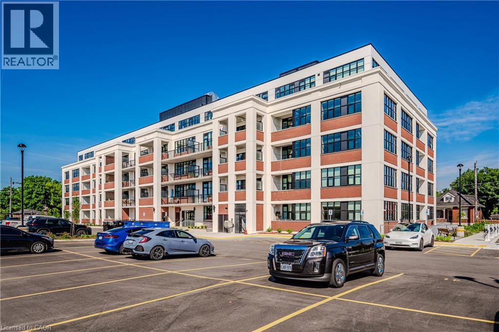 120 HURON Street Unit# 528