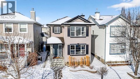 57 Everridge Way SW Calgary AB T2Y4S7