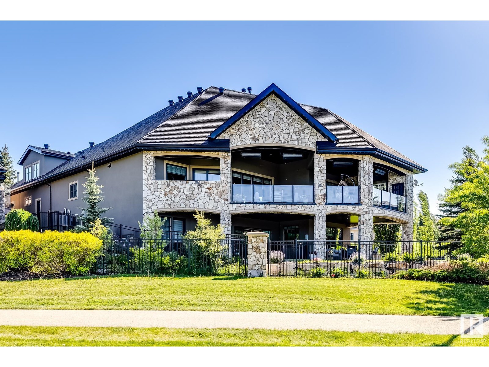 2790 WHEATON DR NW