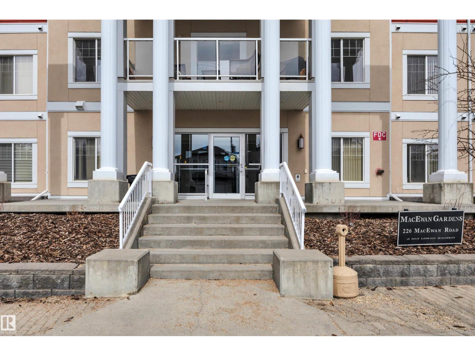 #211 226 MACEWAN RD SW