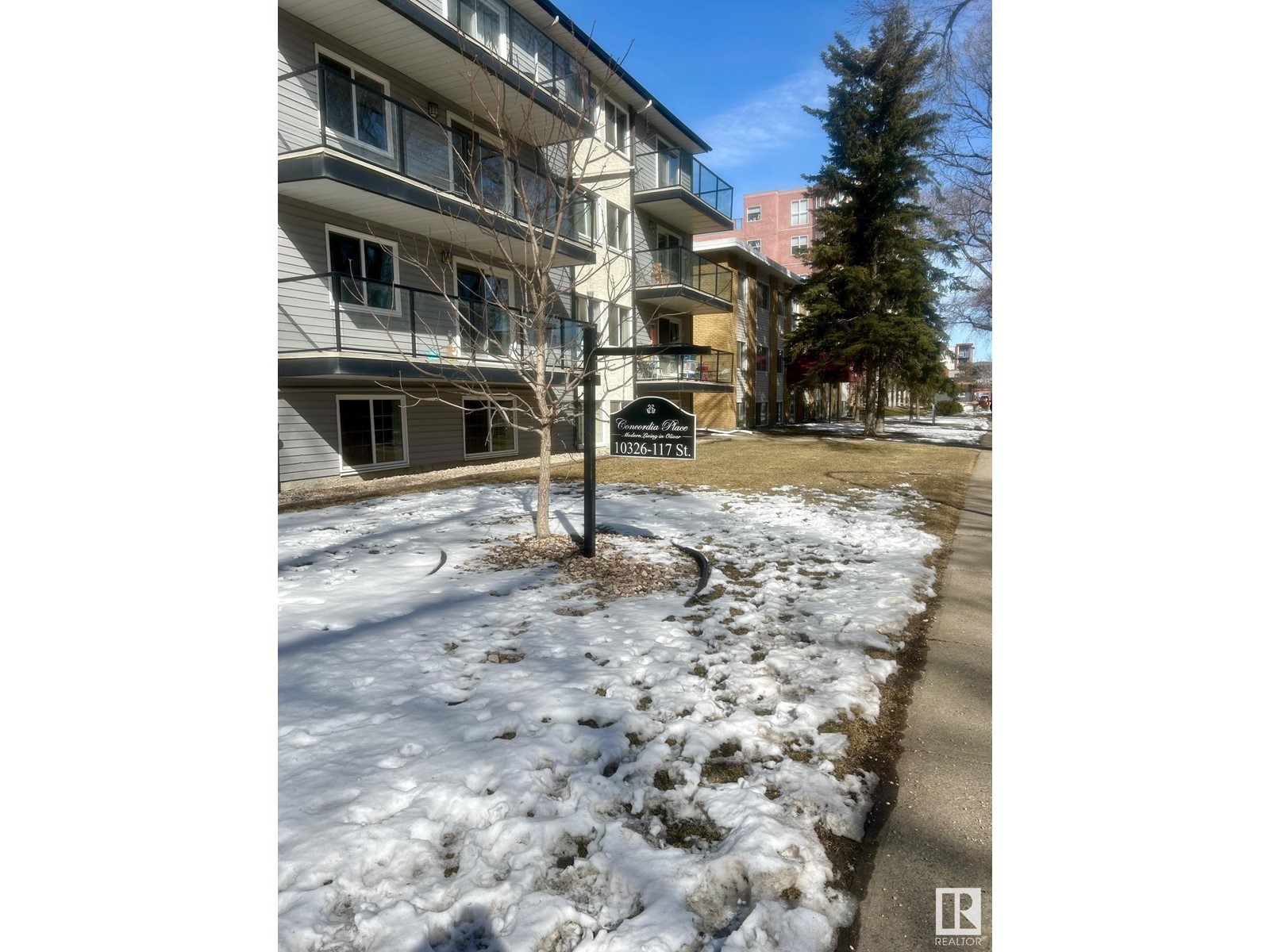 #401 10326 117 ST NW