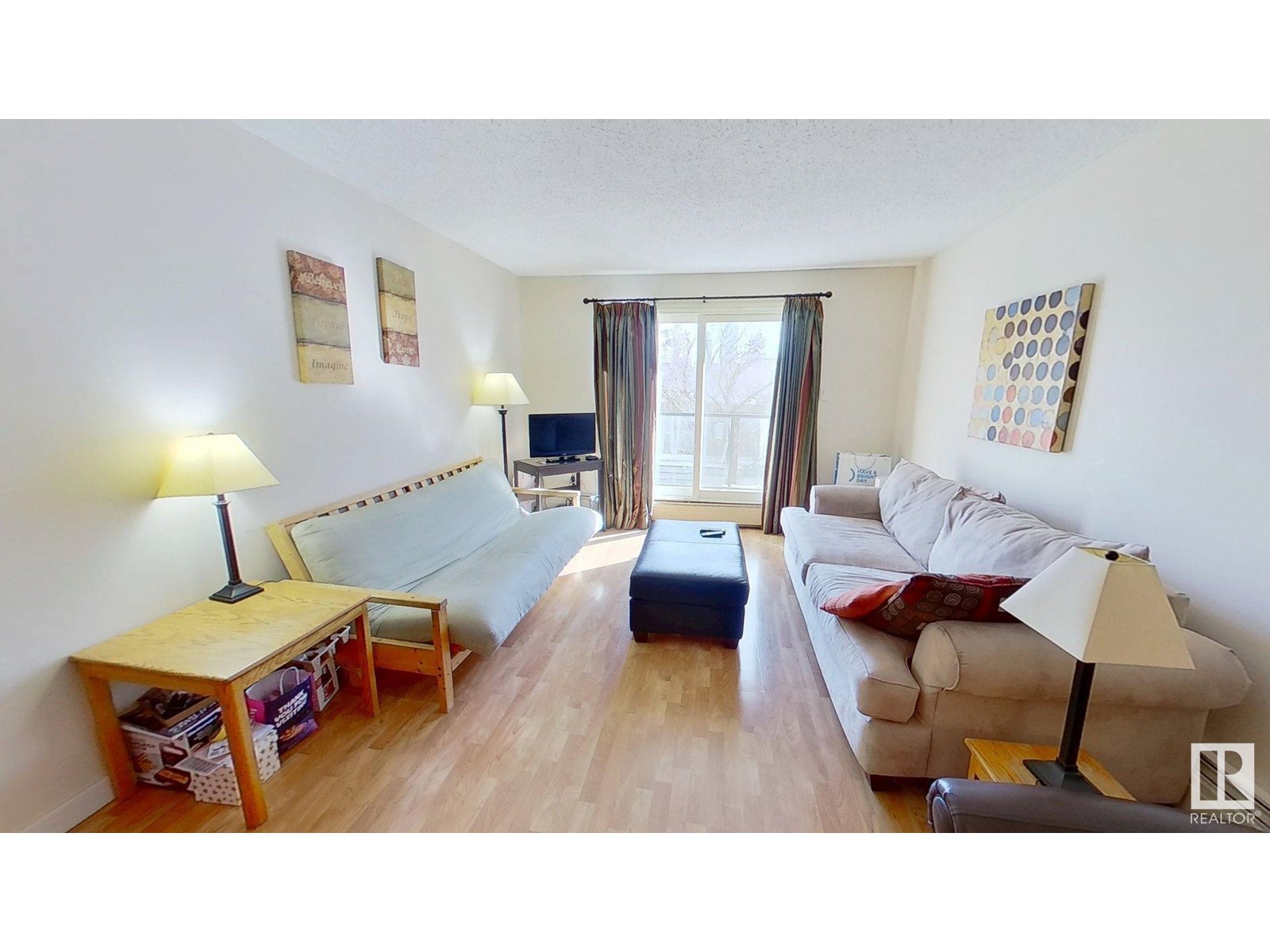 #401 10326 117 ST NW
