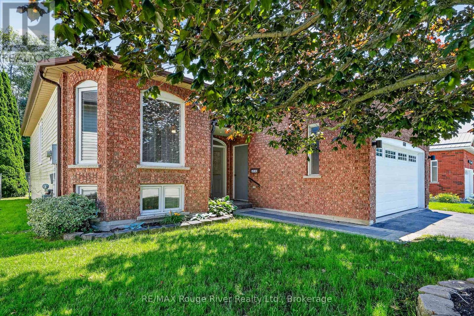 Photo 1 of 49 — 660 EWING STREET, Cobourg, ON K9A5N7