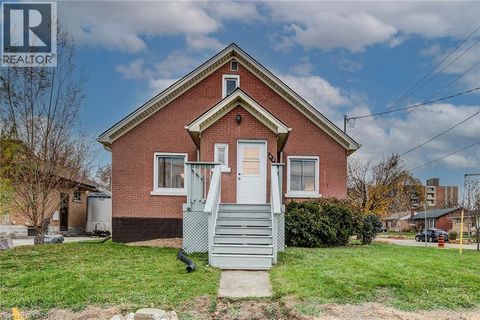 62 ANN Street Kitchener ON N2B1X9
