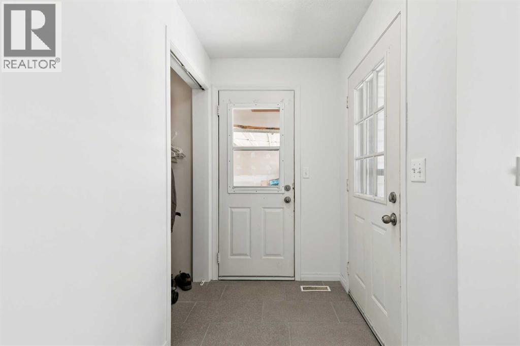 228 Marquis Place SE