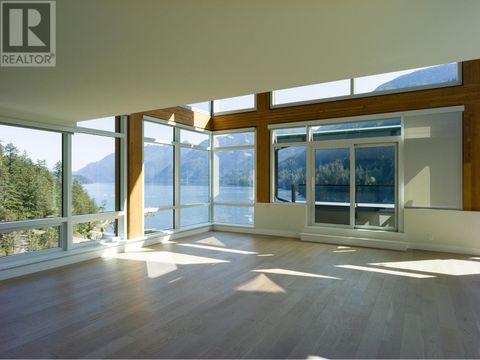 1101 6707 NELSON AVENUE West Vancouver BC V7W0A4