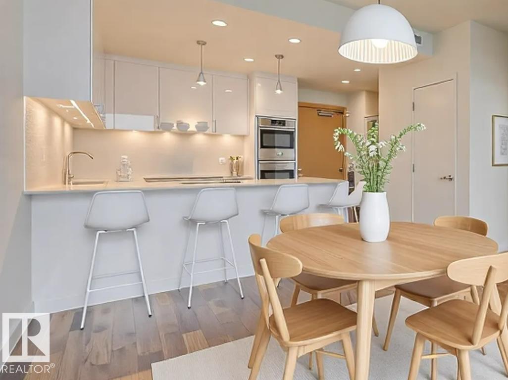 #3704 10360 102 ST NW