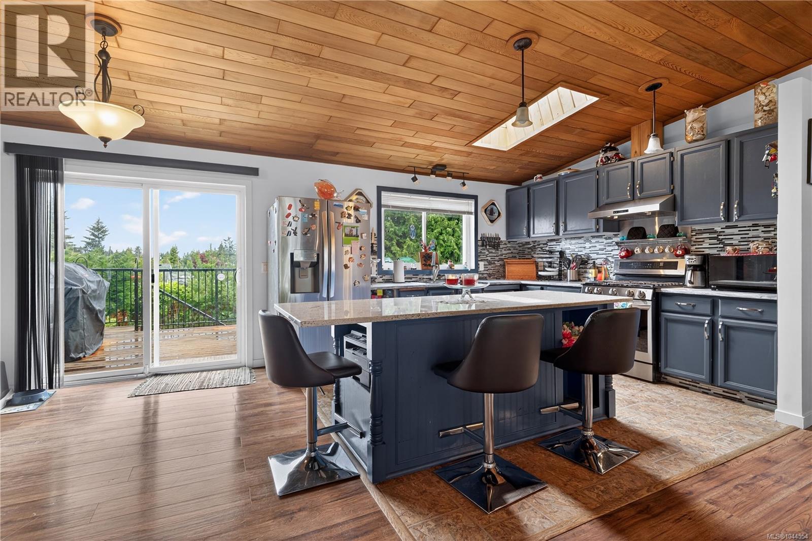 1215 Gilley Cres