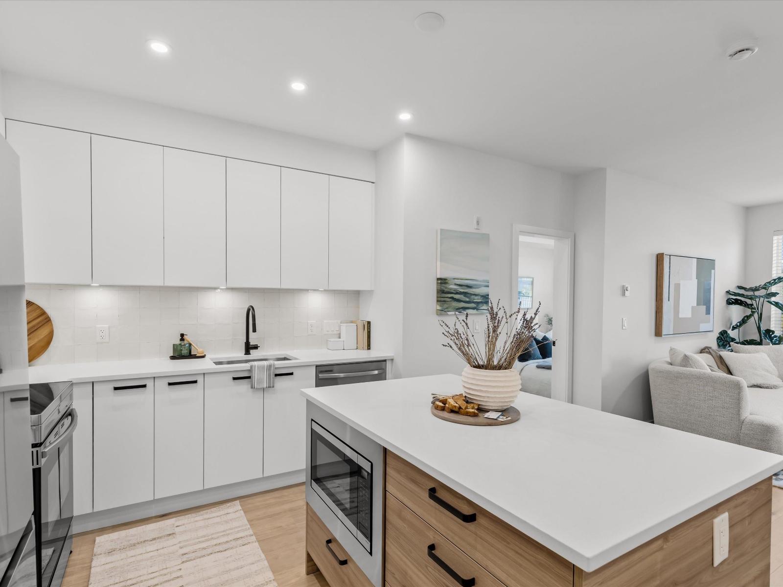 105 33920 BEST AVENUE