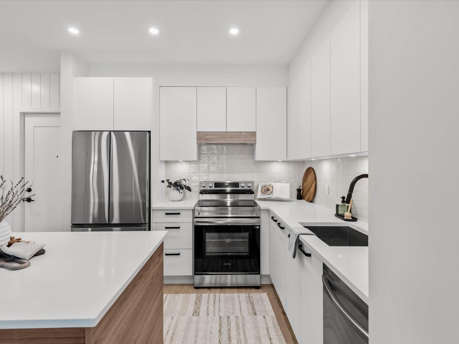 105 33920 BEST AVENUE