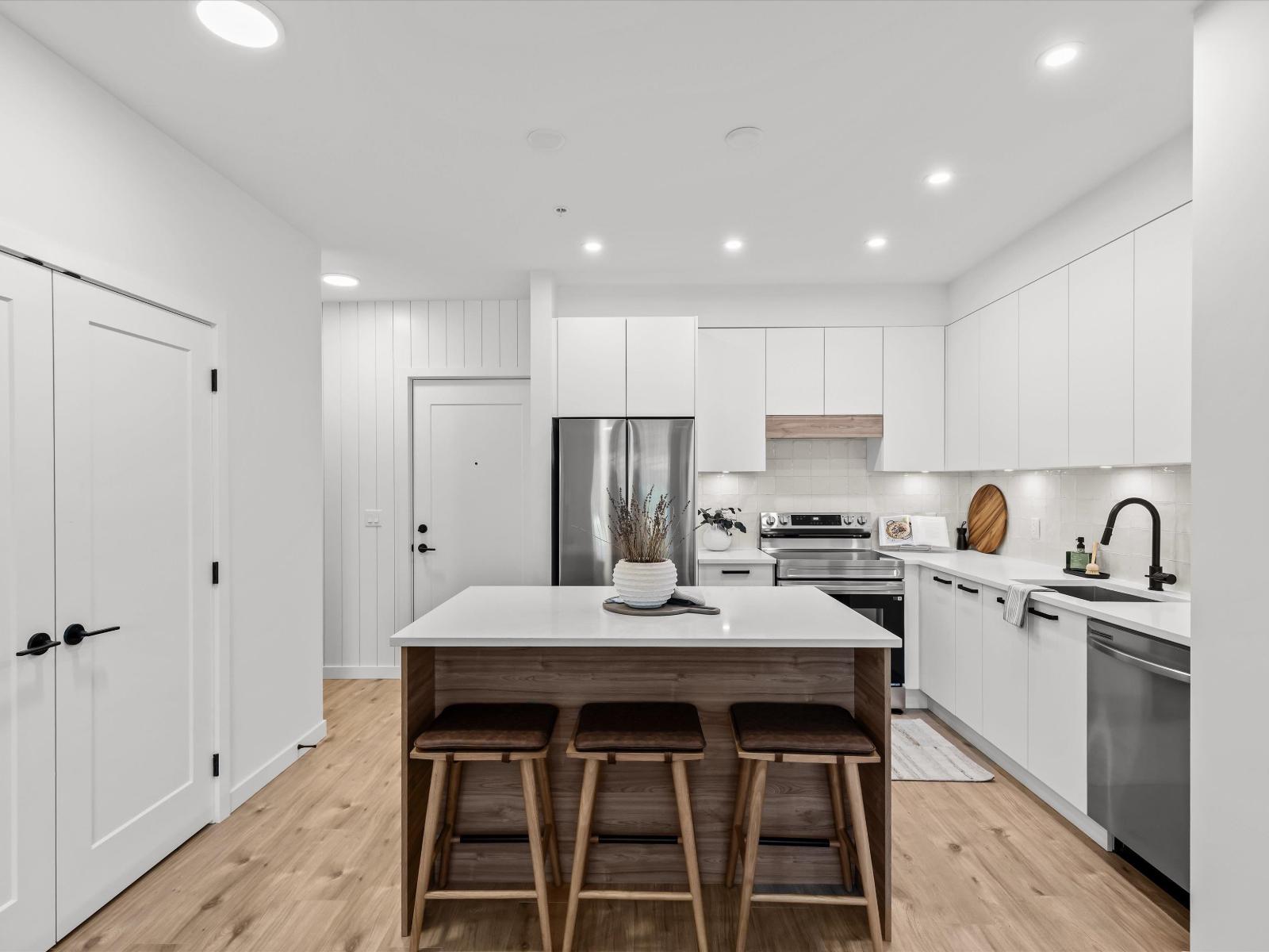 105 33920 BEST AVENUE