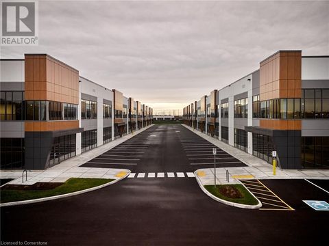 3303 SUPERIOR Court Unit# A105 Oakville ON L6L0C4