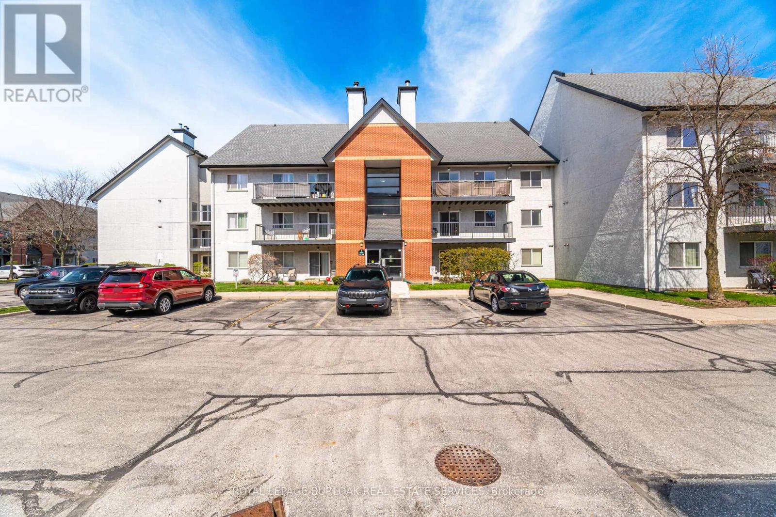 532 - 1450 GLEN ABBEY GATE