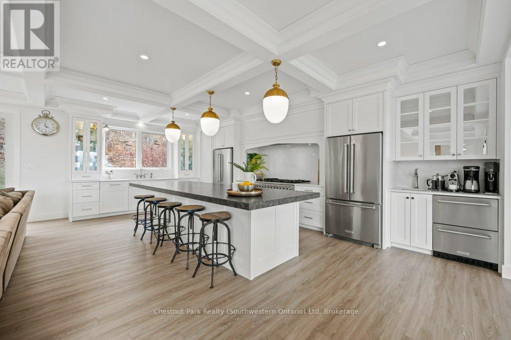 27 VARDON DRIVE