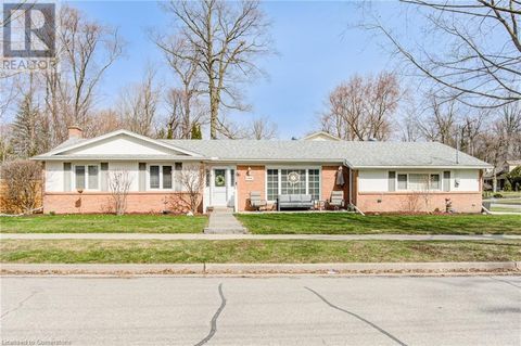 186 SHUH Avenue Kitchener ON N2A1H6