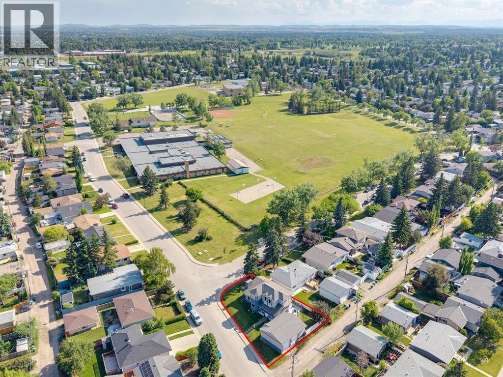 71 Sackville Drive SW