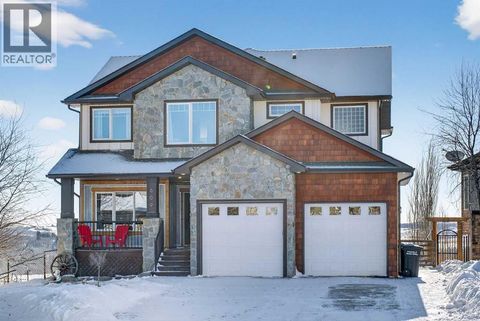 609 Sunrise Close SW Diamond Valley AB T0L2A0