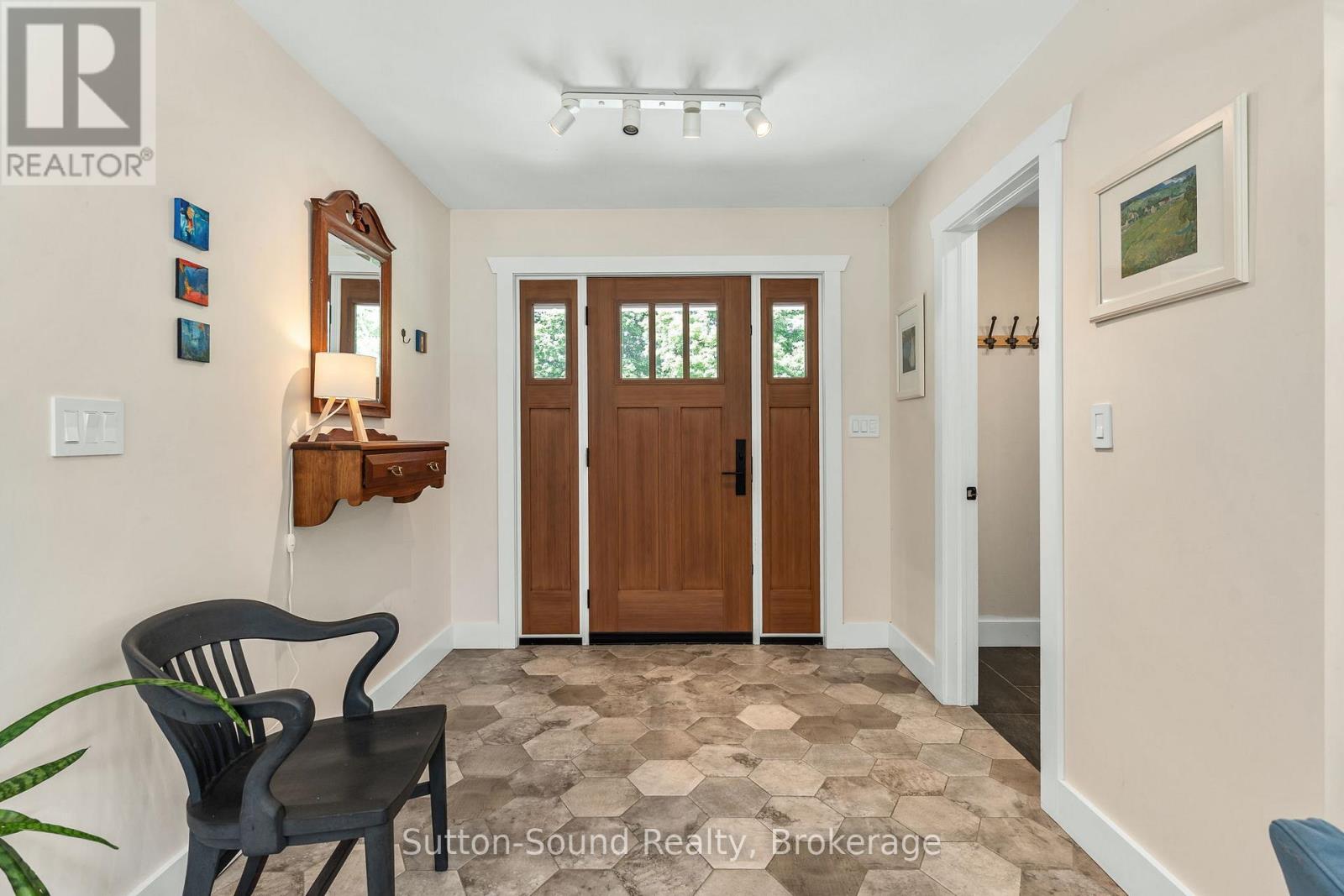 87 MEADOWLAND ROAD