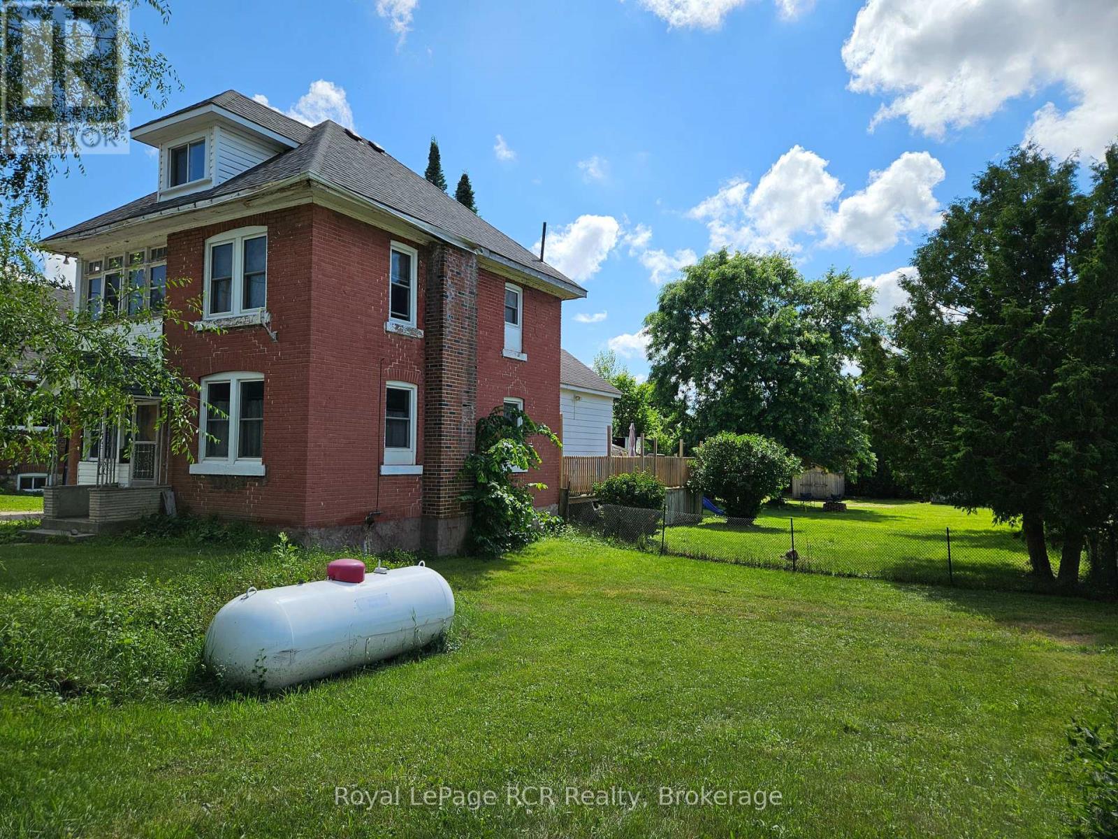136228 GREY ROAD 40 ROAD