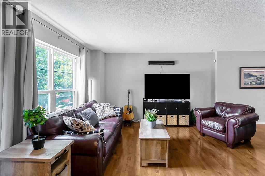 111 Walden Drive SE