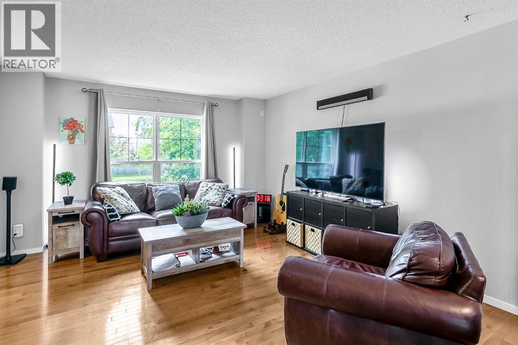 111 Walden Drive SE